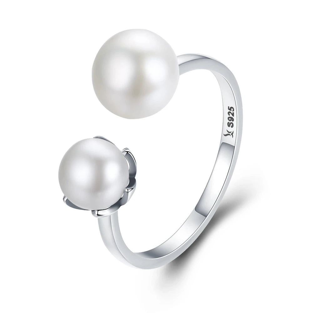 925 Sterling Silver & Freshwater Pearl Cultured Ring