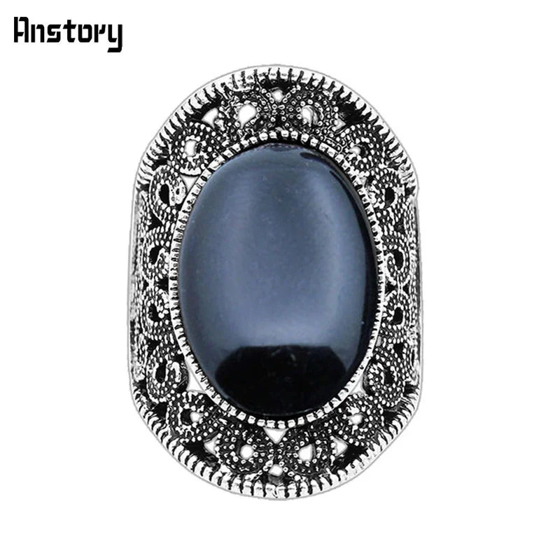 Vintage Hollow Flower Oval Stone Ring